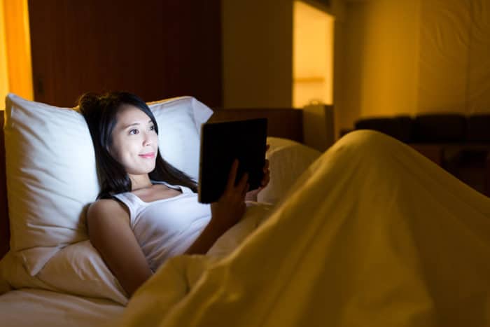 Using a computer tablet in bed can make it hard to fall asleep