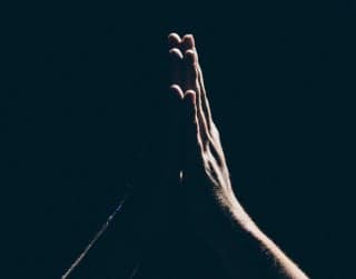 picture of praying hands