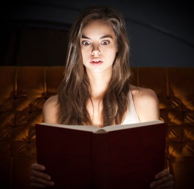 If you can’t stop reading before bedtime, be careful what books you pick up at night If you really enjoy reading, schedule it in. Some people start there bedtime routine when they start to feel sleepy. If your normal bedtime is 10 o’clock, get ready for bed at 9 so you have plenty of time to read.