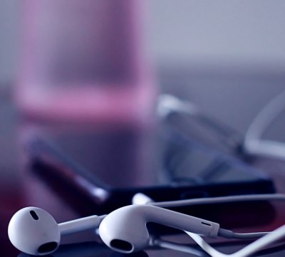 photo of music earphones which can be used to help moms stay awake at work while pregnant